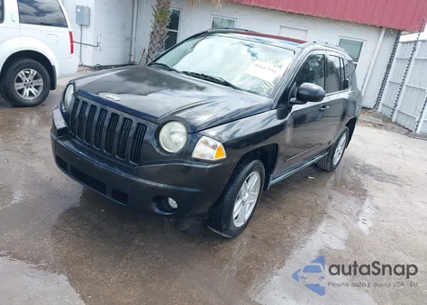 2010 Jeep Compass Sport из США, поврежденный, VIN 1J4NT1FA3AD624639